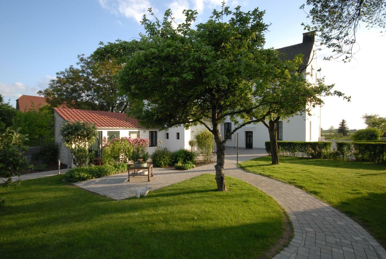 Landhotel Alte Toepferei Duisburg Exterior photo