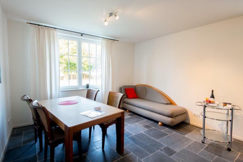 Landhotel Alte Toepferei Duisburg Exterior photo