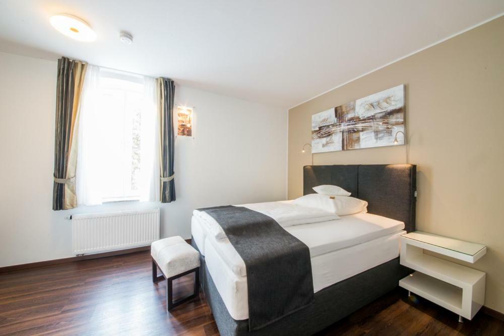 Landhotel Alte Toepferei Duisburg Exterior photo